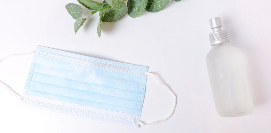 Consejos para utilizar máscara facial en la oficina sin estrés
