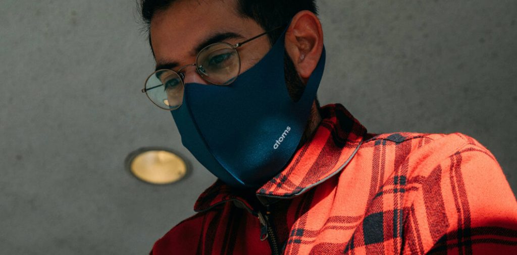 Gafas y máscara facial